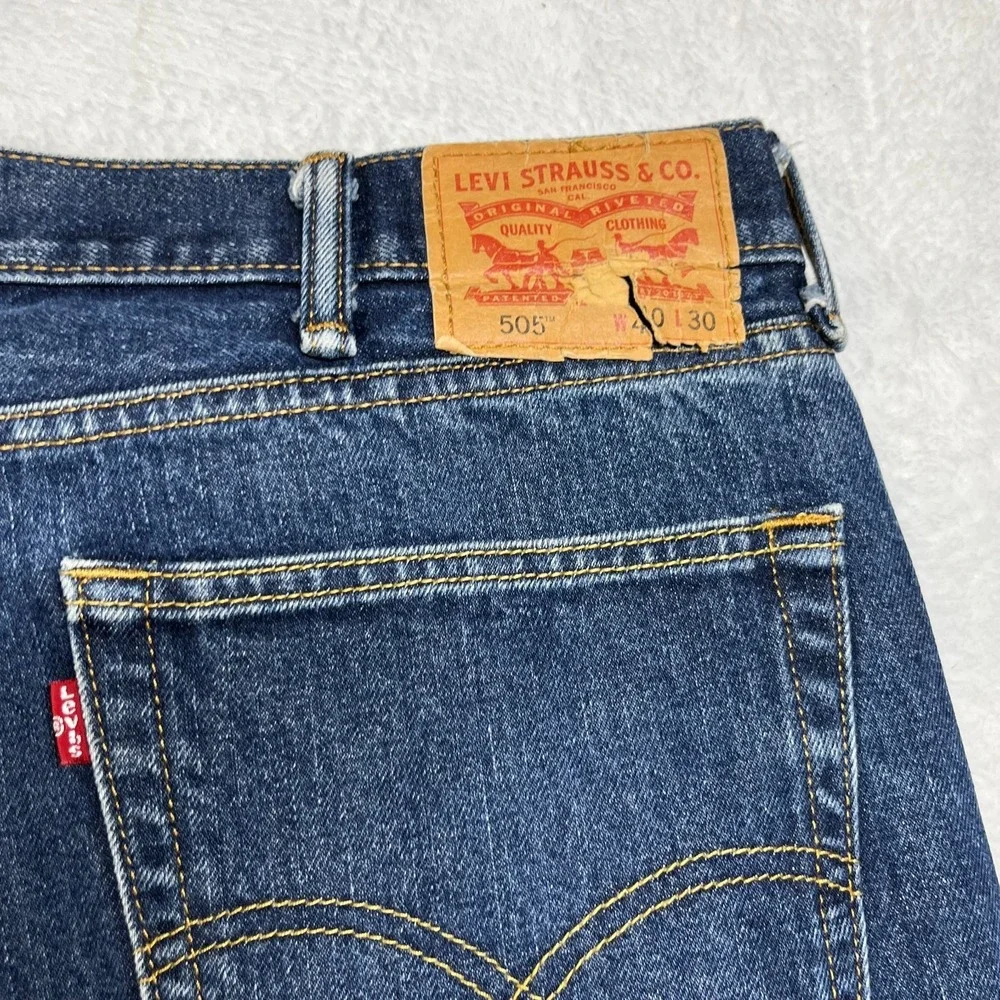 Levi's 505 Jeans Men's Blue Denim High Rise Relaxed Straight Fit Zip Fly - 40x28